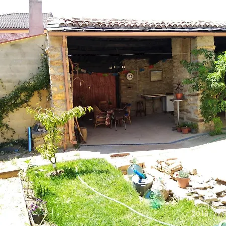 Holiday Calle Escuela Sarraci Сasa de vacaciones